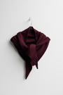 TRIANGLE SCARF BURGUNDY 